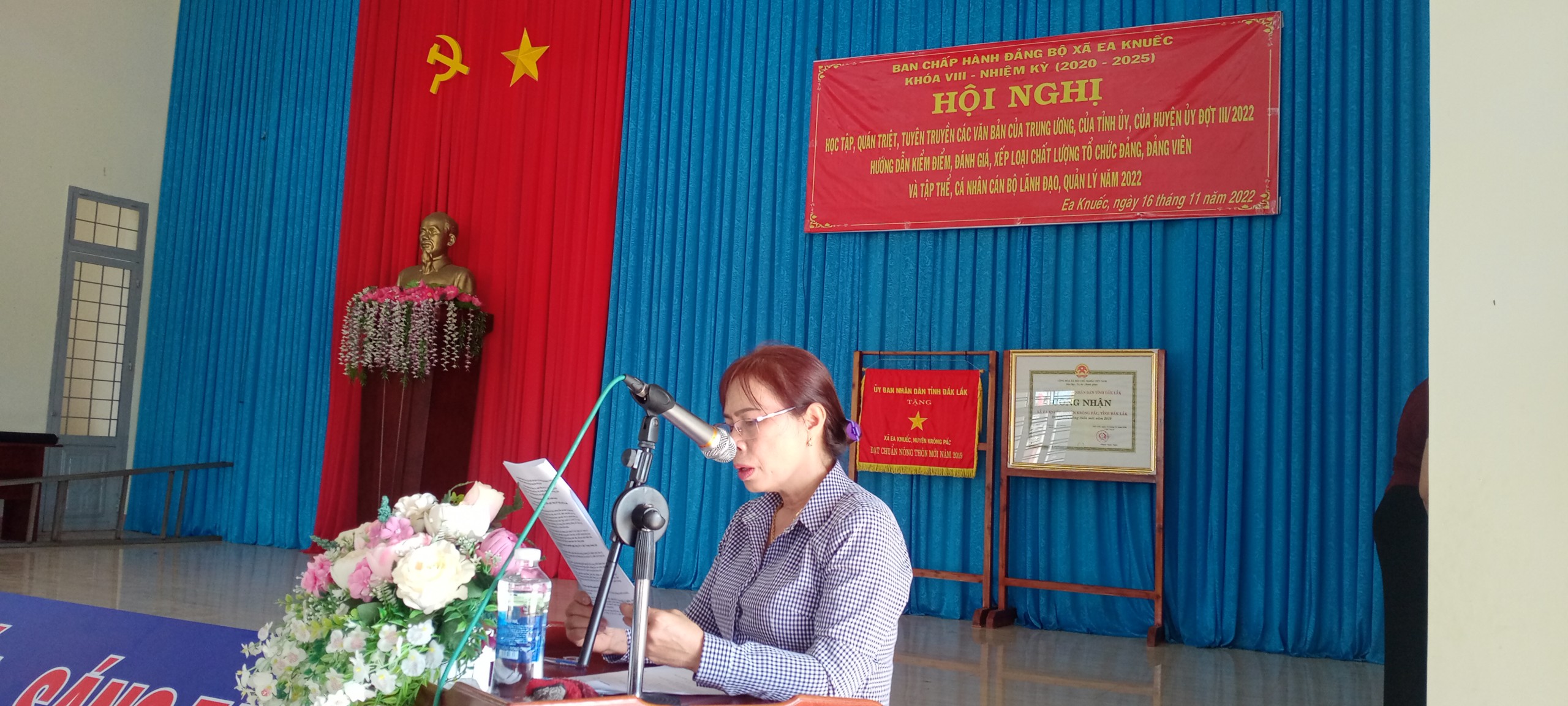 Đảng Bộ Xã Ea Knuêc Tổ Chức Hội Nghị Ban Chấp Hành Mở Rộng Để Quán Triệt, Tuyên Truyền Các Văn Bản Của Trung Ương, Của Tỉnh Ủy, Của Huyện Ủy Đợt 3 Năm 2022.